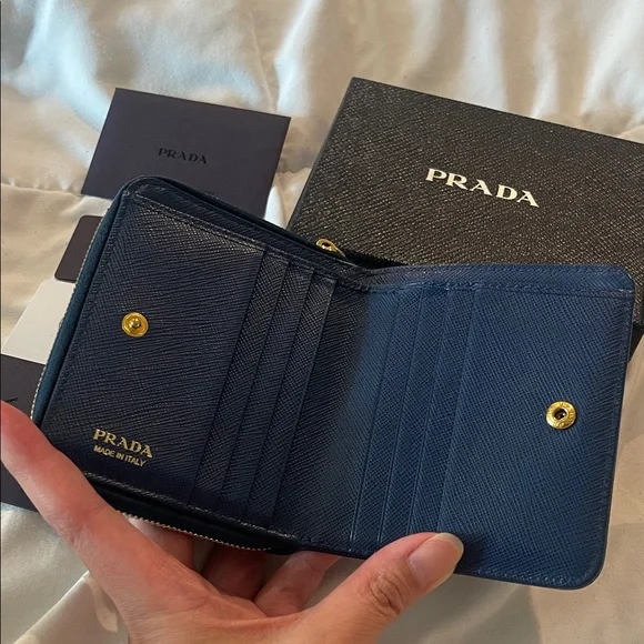 Prada Portafoglio Lampo Saffiano Metal Bluette - Picture 14 of 16